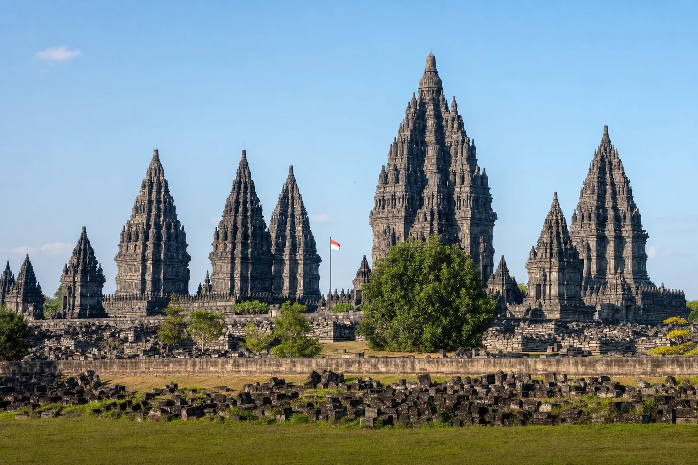Indonesien – kendt vartegn med landets flag