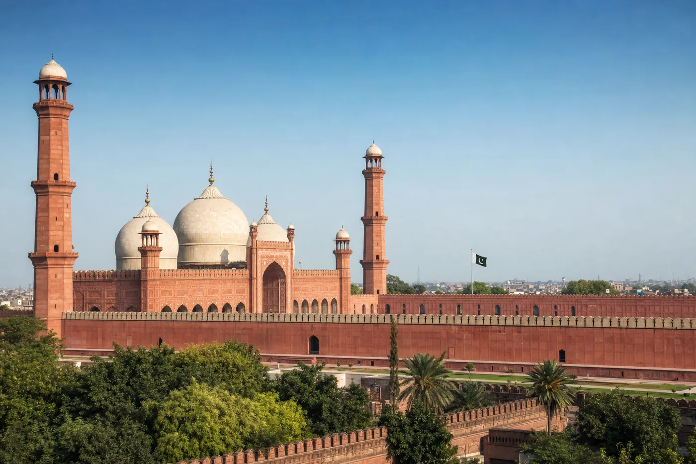 Pakistan – kendt vartegn med landets flag