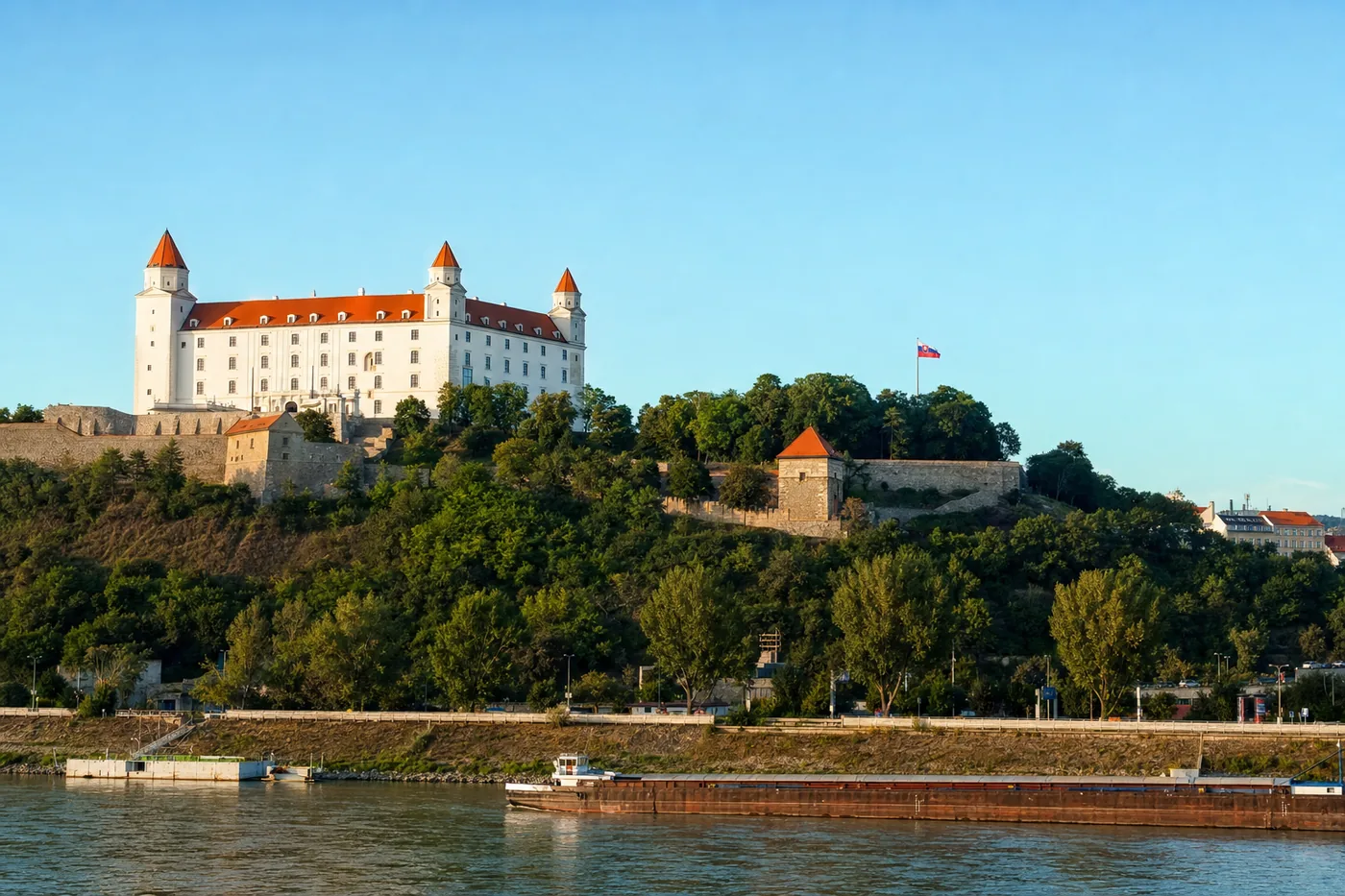 Slovakiet – kendt vartegn med landets flag