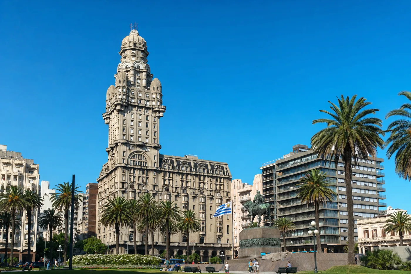 Uruguay – kendt vartegn med landets flag